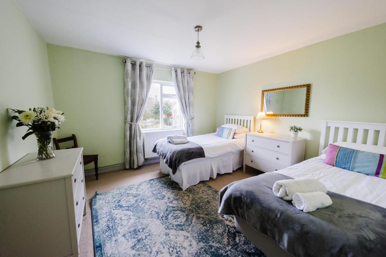 May Tree Cottage Manorbier 5 Mins From The Beach Sleeps 4 Eksteriør bilde